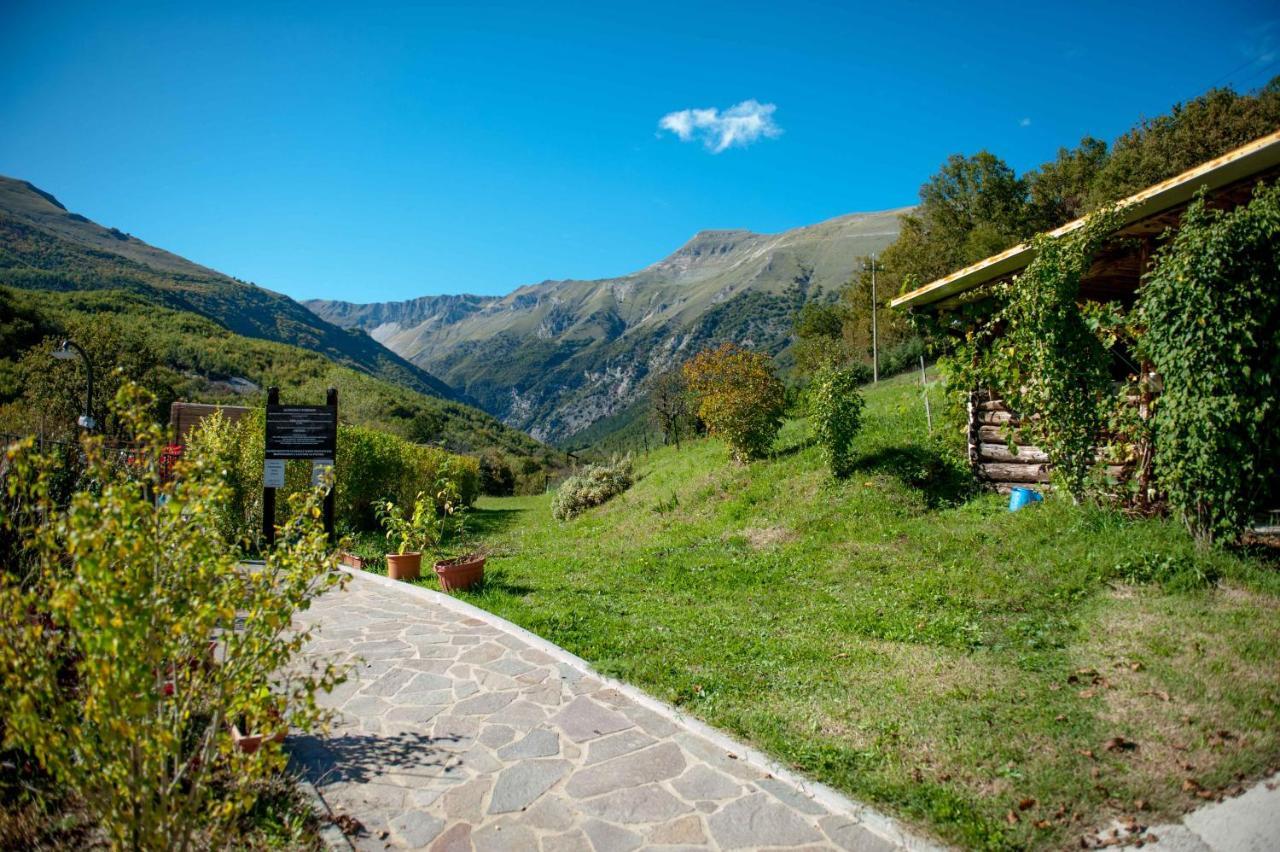 La Baita Di Pilato Montemonaco Dış mekan fotoğraf